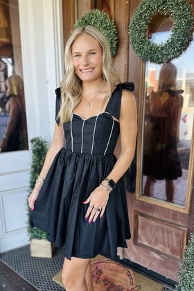 The Black and White Dress