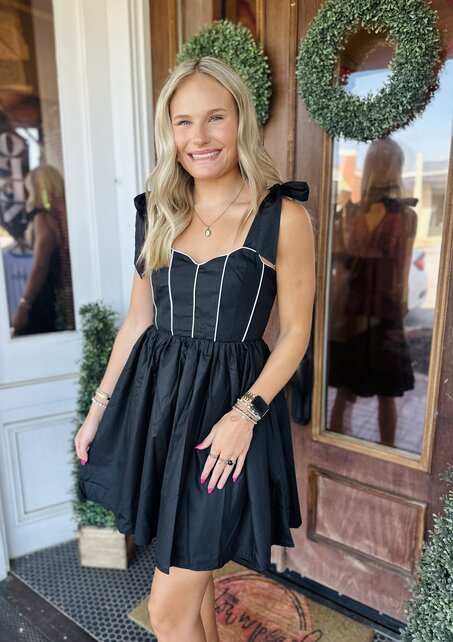 The Black and White Dress