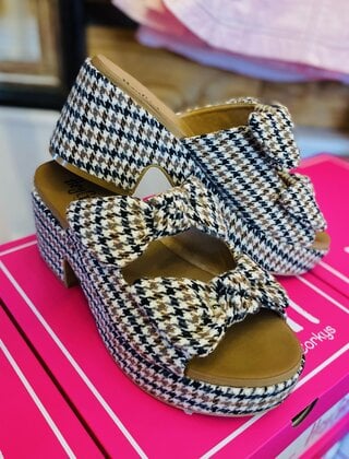 Preppy Plaid Wedge