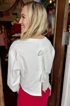 The Cropped Bow Beauty