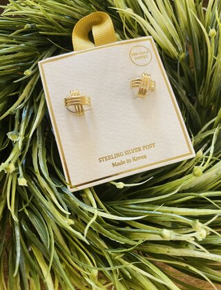 The Ribbed Cross Studs