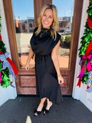 Ellie Elegant Sleeveless Black Dress