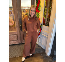 Wide Leg Scuba Pants