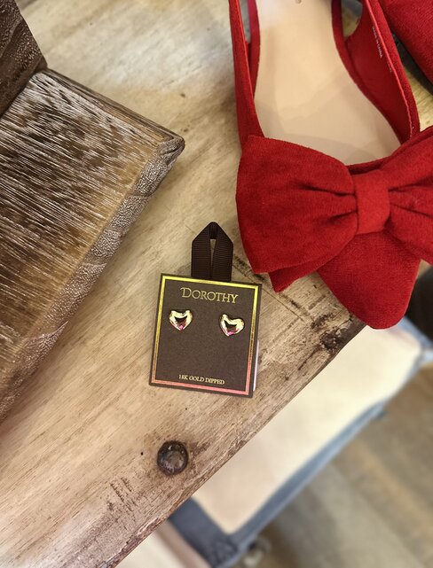 Simple Gold Heart Studs