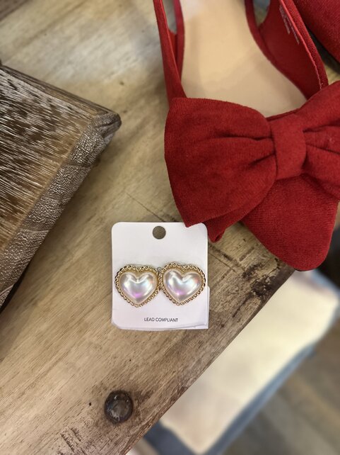 Rope Outline Pearl Heart Earrings