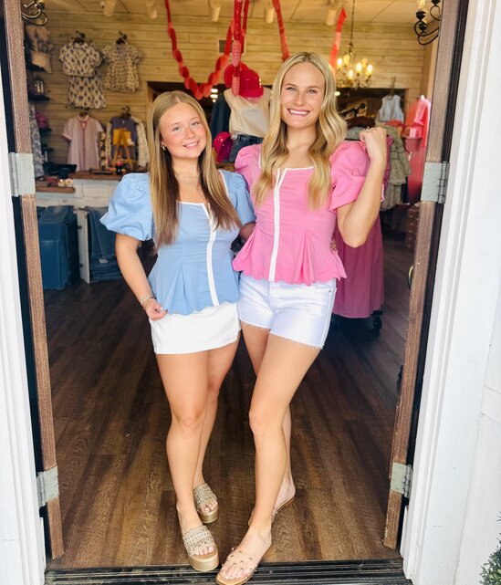 Soft Scallop Puff Sleeve Top