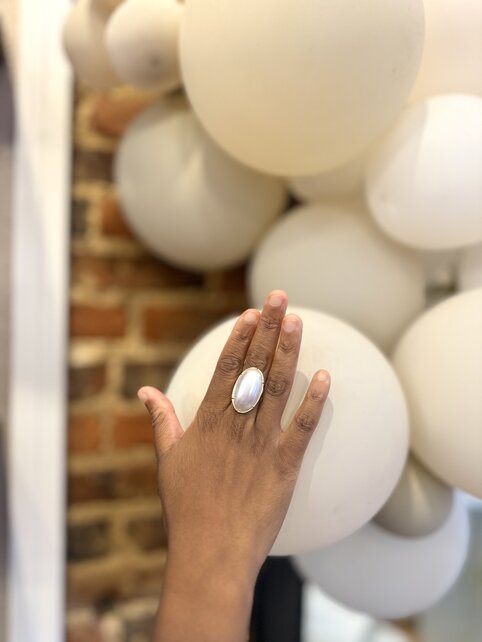 Oval Pearl Ring
