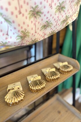 Dainty Metal Shell Claw Clip