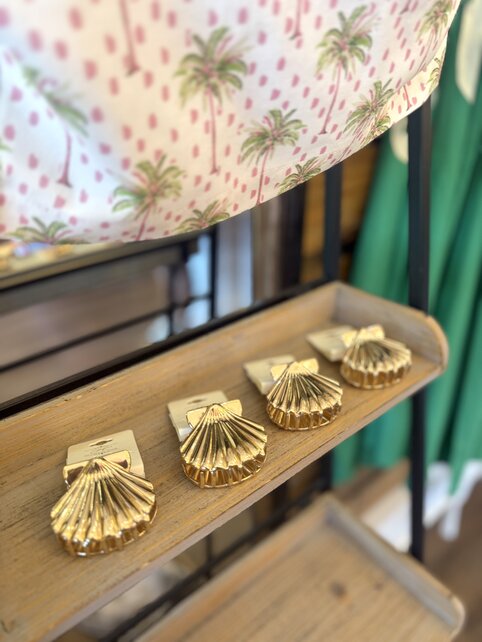 Dainty Metal Shell Claw Clip