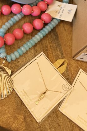 Golden Catch Necklace