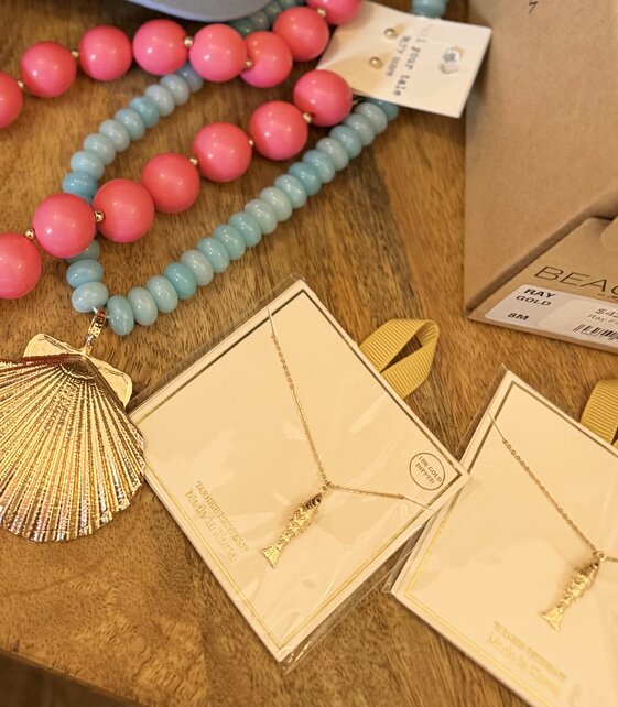 Golden Catch Necklace