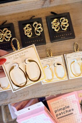 Uptown Twist Hoops