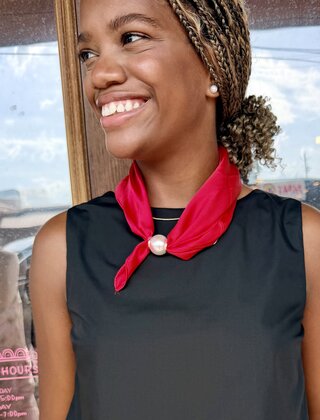 Red Pearl Clasp Scarf Necklace