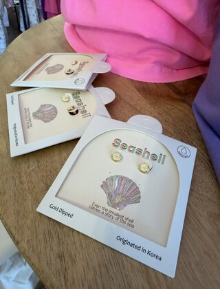 Sally’s Seashell Studs