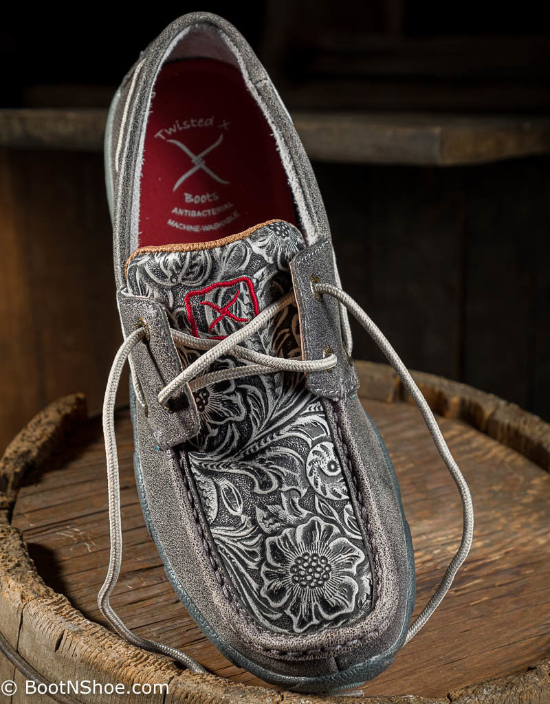 twisted x ladies tooled flowers driving mocs