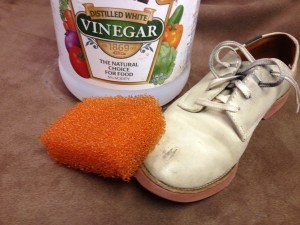 Shoe mildew cleaning