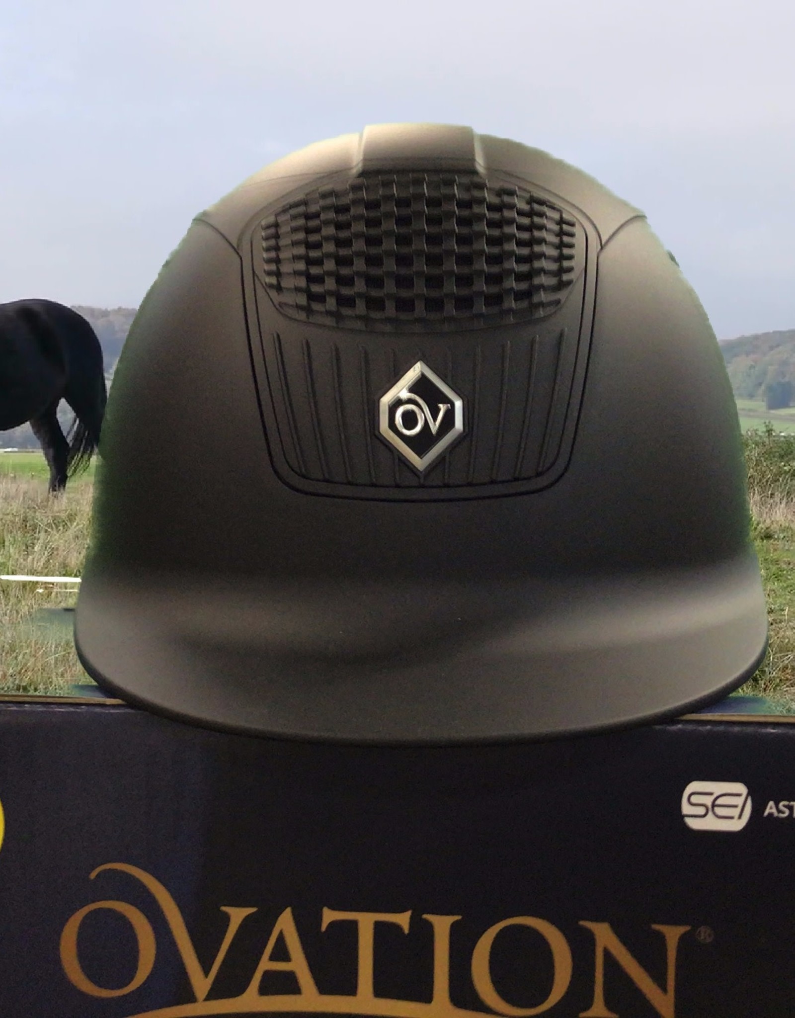 Ovation M Class MIPS Helmet
