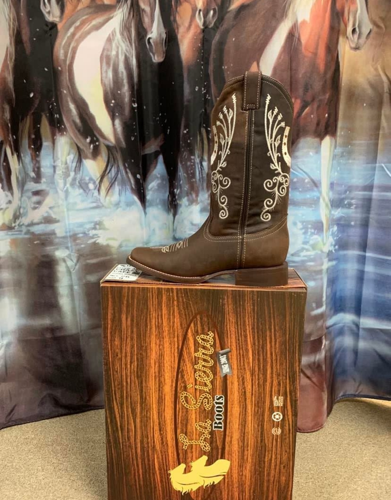 AJ Western Wear Ladies Western Boot Brown Sq Toe Horseshoe design