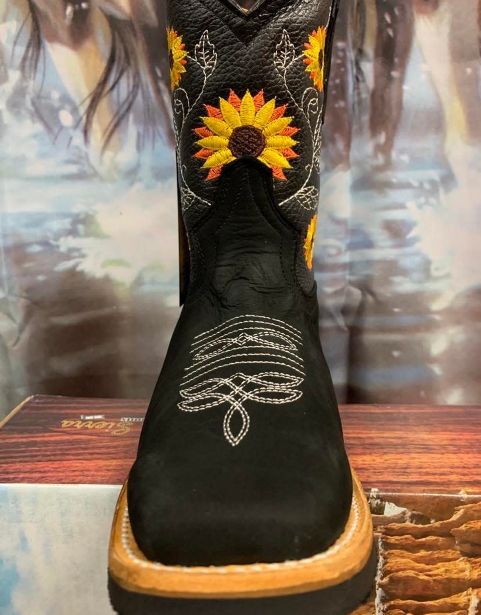 AJ Western Wear Ladies Western Boot w/ Sunflowers