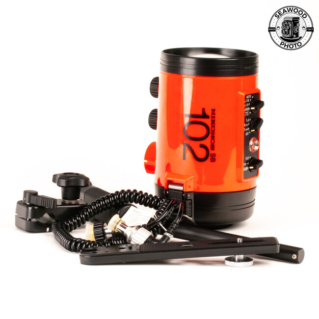 Nikon SB-102 Speedlight for Nikonos LIKE NEW