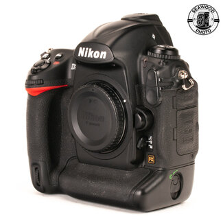 Nikon Nikon D3x Body 24.5mp Low Actuations EXCELLENT
