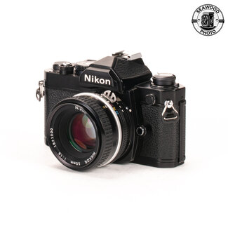 Nikon Nikon FM Black w/Nikkor 50mm f/1.8 GOOD