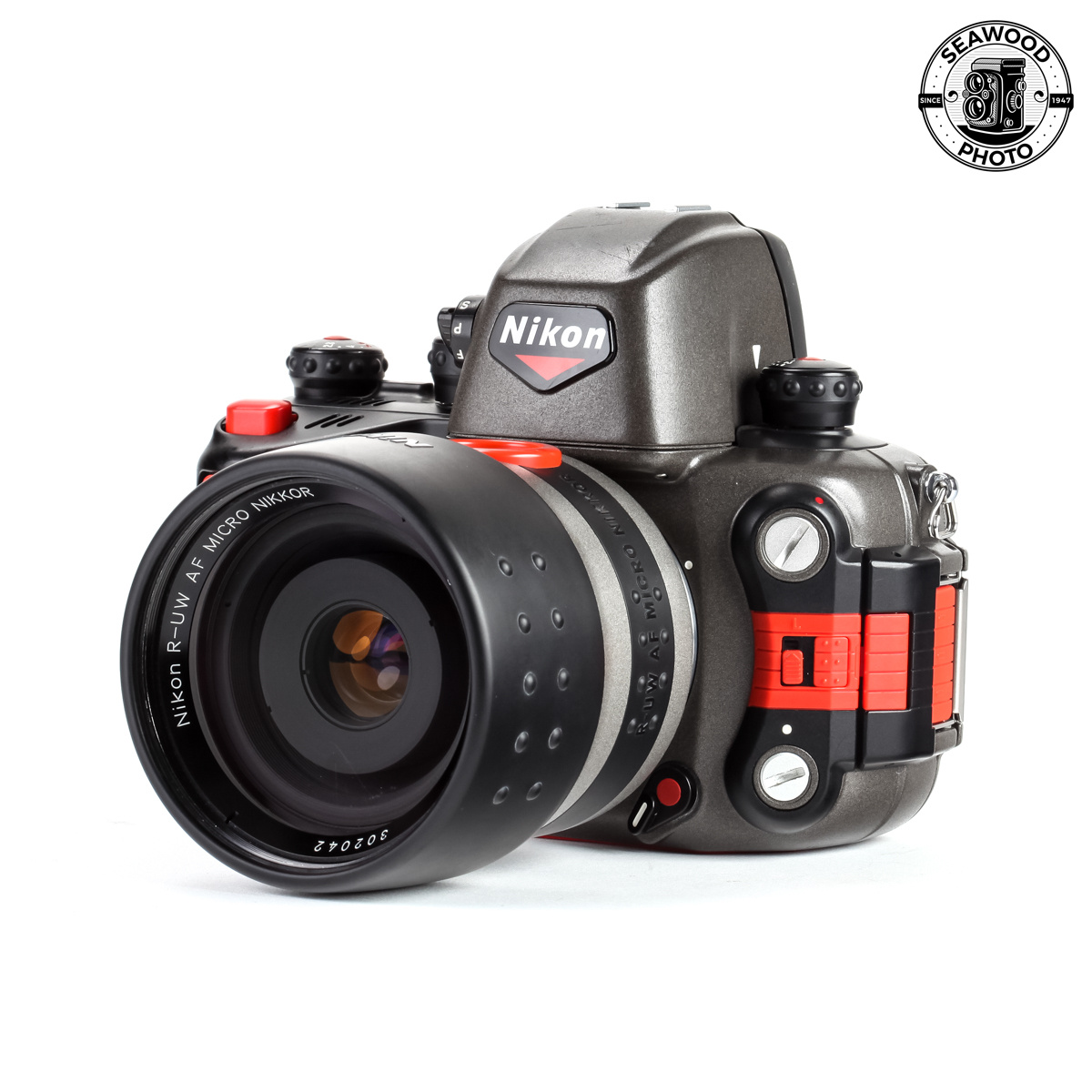 Nikonos RS Underwater Camera w/R-UW 50mm f/2.8 GOOD+ Nikonos RS Underwater Camera w/R-UW 50mm f/2.8 GOOD+