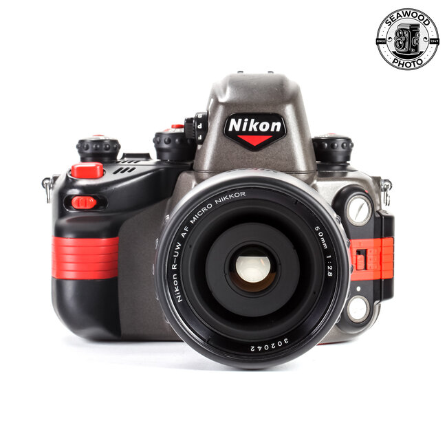 Nikonos RS Underwater Camera w/R-UW 50mm f/2.8 GOOD+