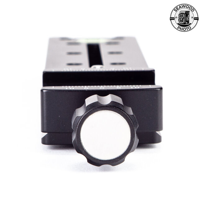 Neewer GM-NA-200 Arca 90* Plate w/ Spirit Level LIKE NEW