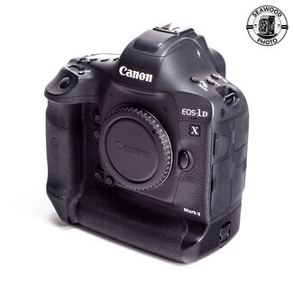 Canon Canon EOS-1D X Mark II 20.2MP Digital SLR Body Only EXCELLENT