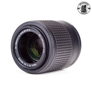 Nikon Nikon DX AF-S 55-200mm f/4-5.6G II ED VR EXCELLENT