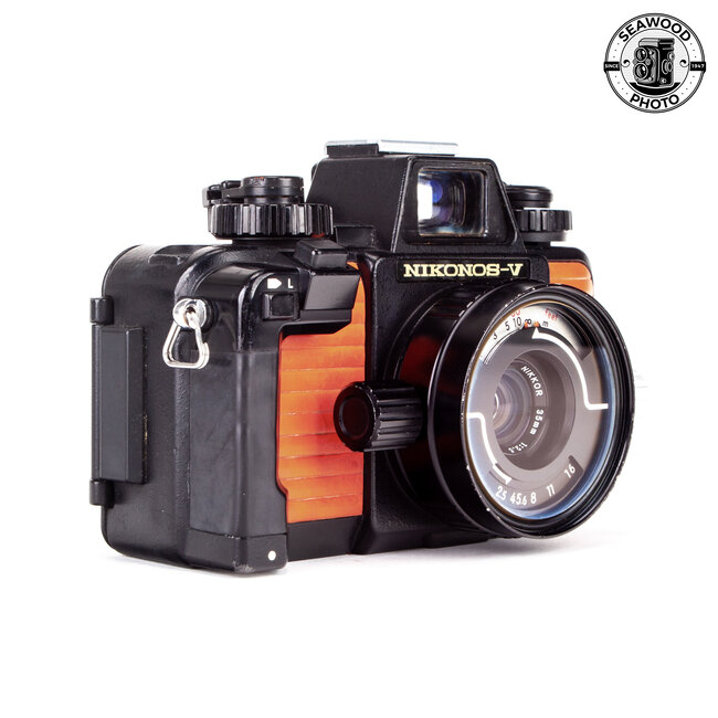 Nikon Nikonos V w/Nikkor 35mm f/2.5 GOOD