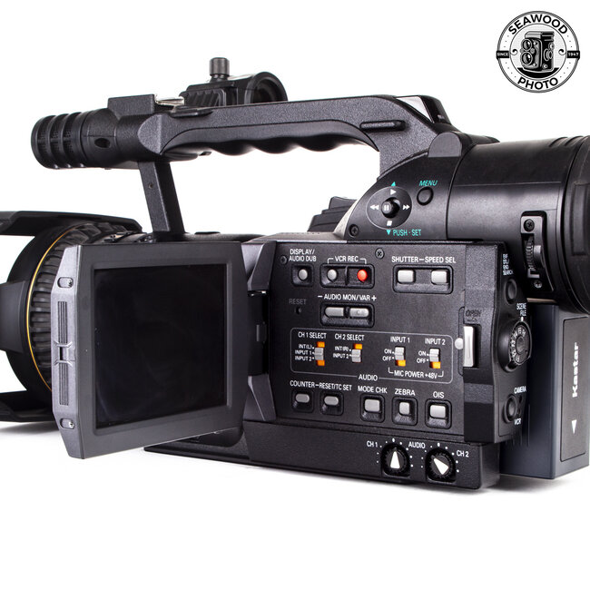 Panasonic AG-DVX100B MiniDV 3CCD Video Camcorder GOOD+