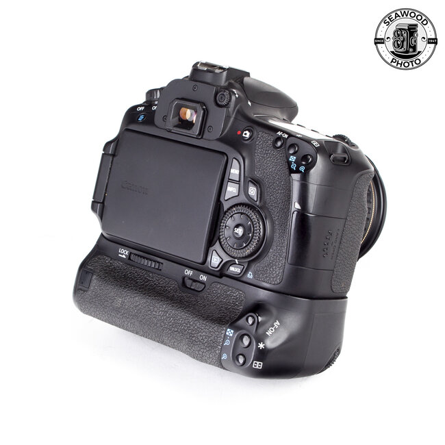 Canon EOS 60D 18mp w/EF 28-135mm IS w/Battery Grip GOOD+