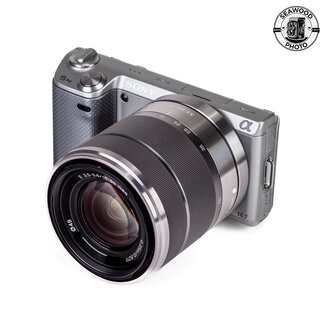 Sony Sony 5N 16.1 MP w/ 18-55mm f3.5-5.6 EXCELLENT