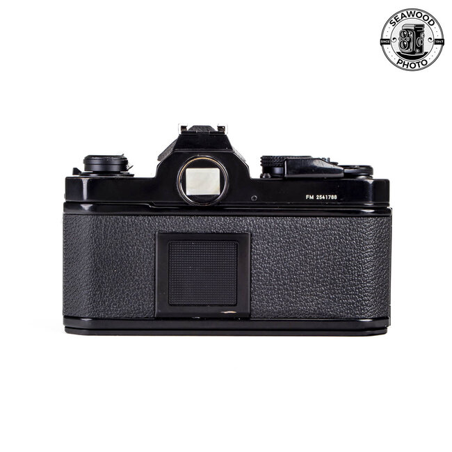 Nikon FM w/ 50mm f/2 Ai GOOD