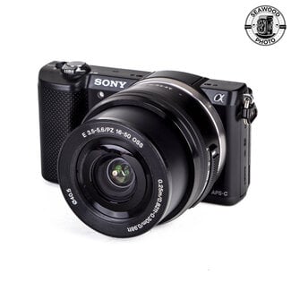 Sony Sony a5000 20.1MP w/ 16-50mm f/3.5-5.6 GOOD+