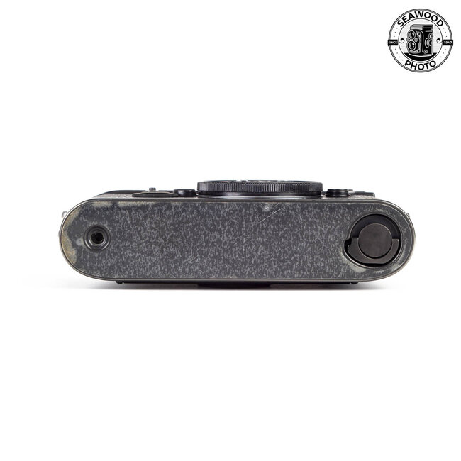 Leica M6 Black w/MP Finder and Leica Overhaul GOOD+