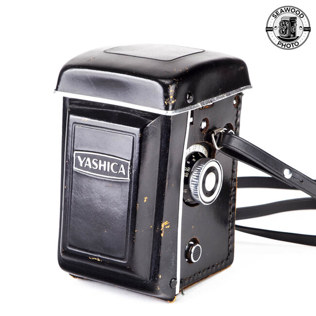 Yashica Mat-124 w/80mm f/3.5 Yashinon, Case EXCELLENT