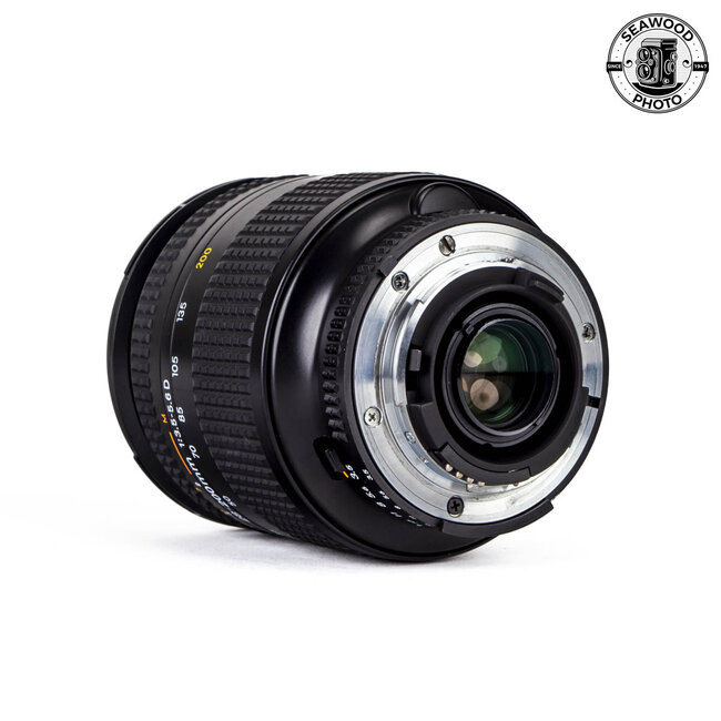 Nikon AF 28-200mm f/3.5-5.6 D EXCELLENT