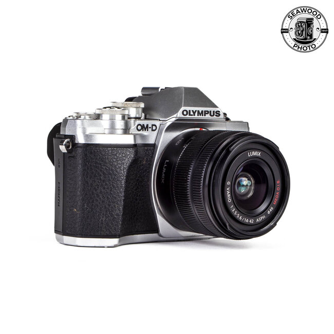 Olympus E-M10 III 16.1mp w/Lumix 14-42mm G Vario EXCELLENT