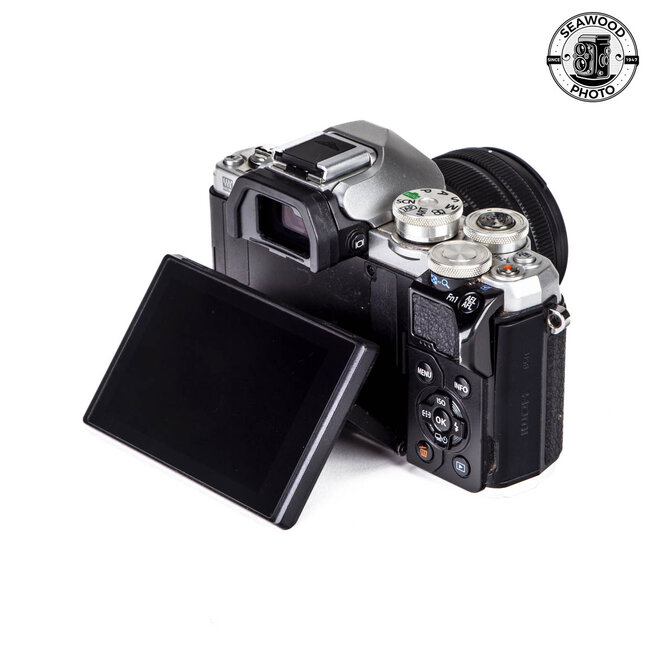Olympus E-M10 III 16.1mp w/Lumix 14-42mm G Vario EXCELLENT