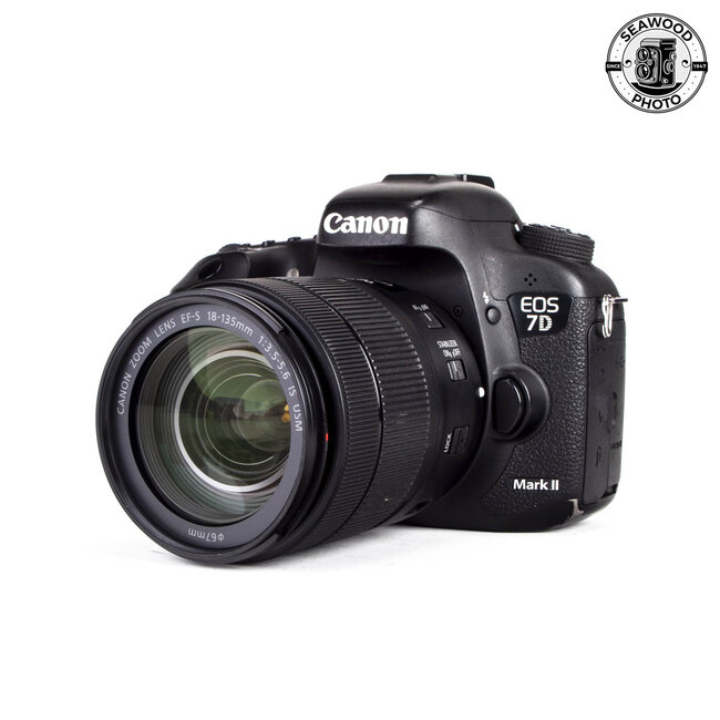 Canon 7D Mark II 20.2MP w/ 18-135mm IS GOOD