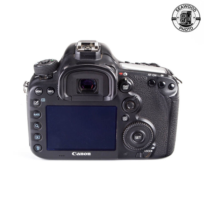 Canon 7D Mark II 20.2MP w/ 18-135mm IS GOOD