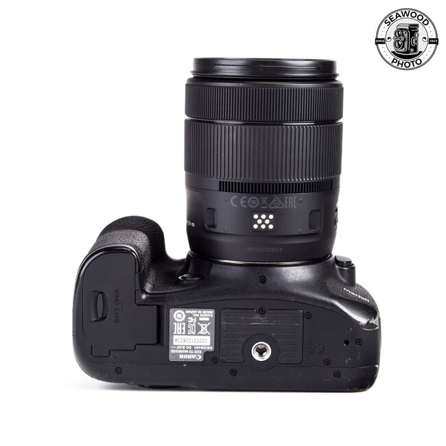 Canon 7D Mark II 20.2MP w/ 18-135mm IS GOOD