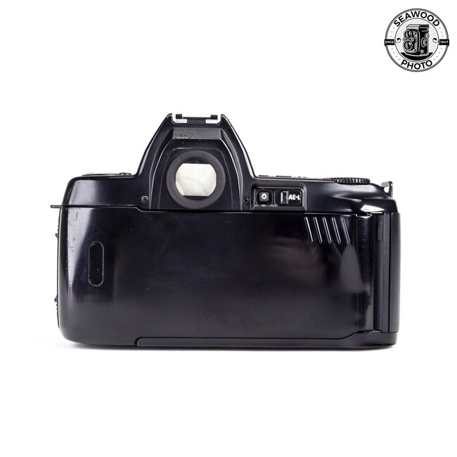 Nikon N8008S w/ AF Nikkor 28mm f/2.8 GOOD+