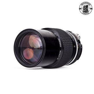 Nikon Nikon Nikkor Ai 200mm f/4 GOOD+