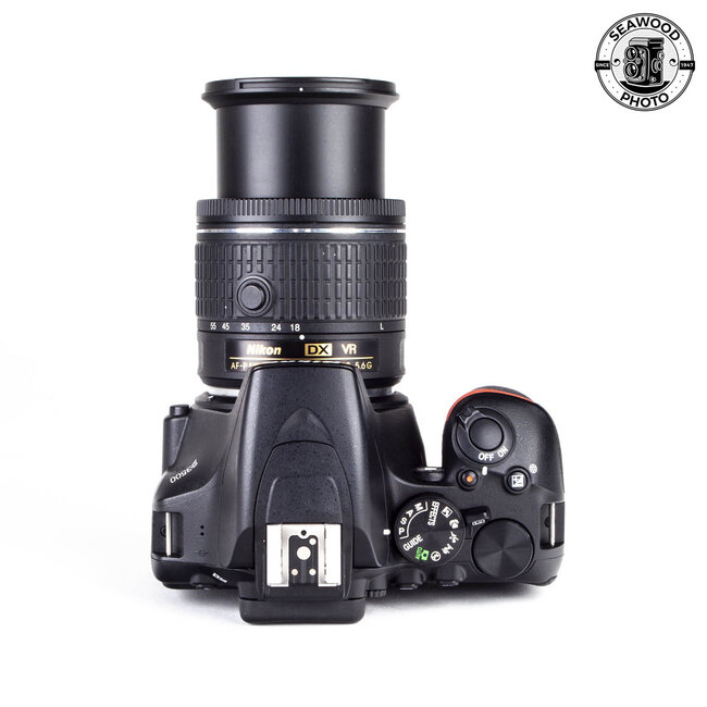 Nikon D3500 24.2mp DSLR w/AF-P Nikkor 18-55mm Low Mileage EXCELLENT