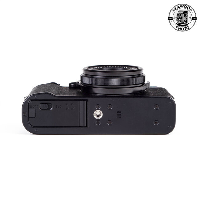 Fujifilm X100F 24.3MP Digital Camera EXCELLENT