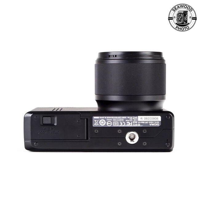 Sigma DP3 Merrill 46MP Digital Camera EXCELLENT